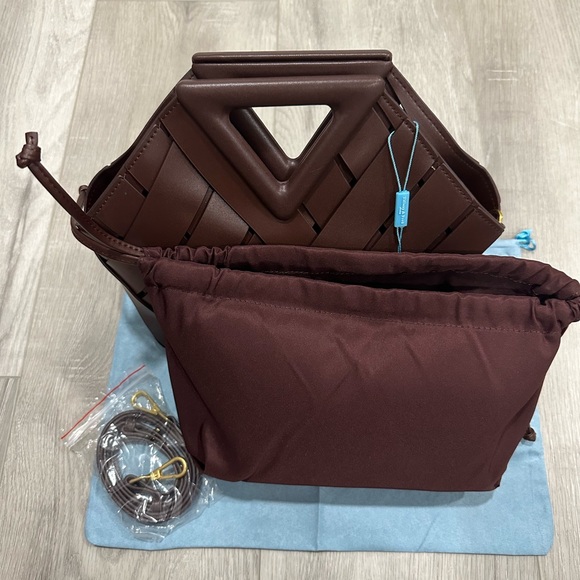 TIFFANY & FRED Smooth & Perforated Leather Bag - Picture 4 of 6